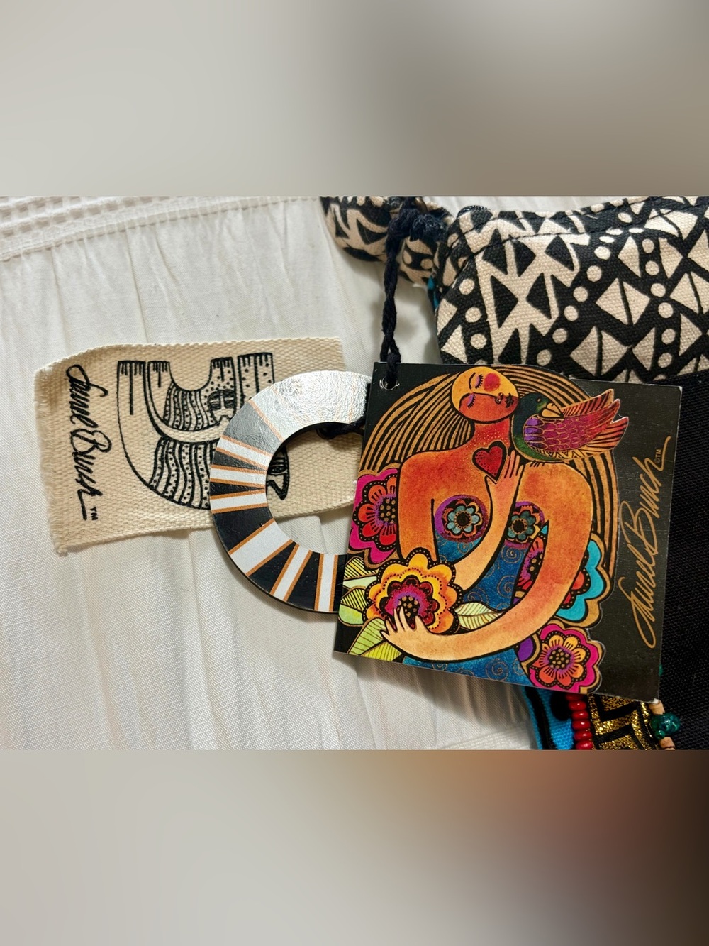 Laurel Burch Beaded Multicolor Black Canvas Cat Print Crossbody Bag - Picture 6 of 9